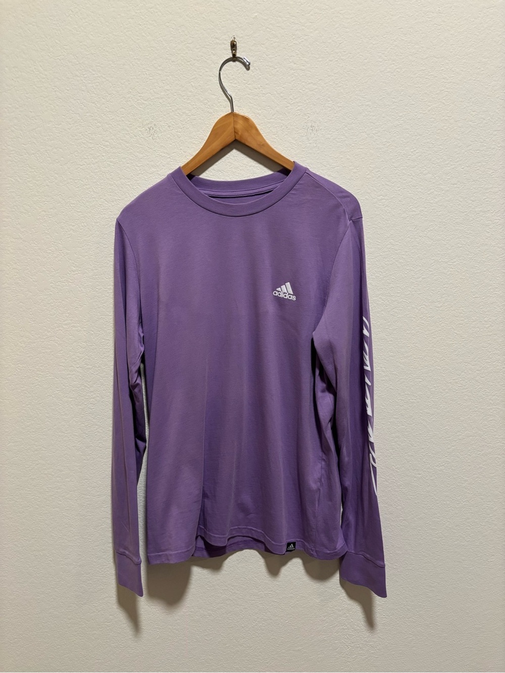 Adidas Women’s Purple Long Sleeve Spell out Tre foil 3 stripes Tee